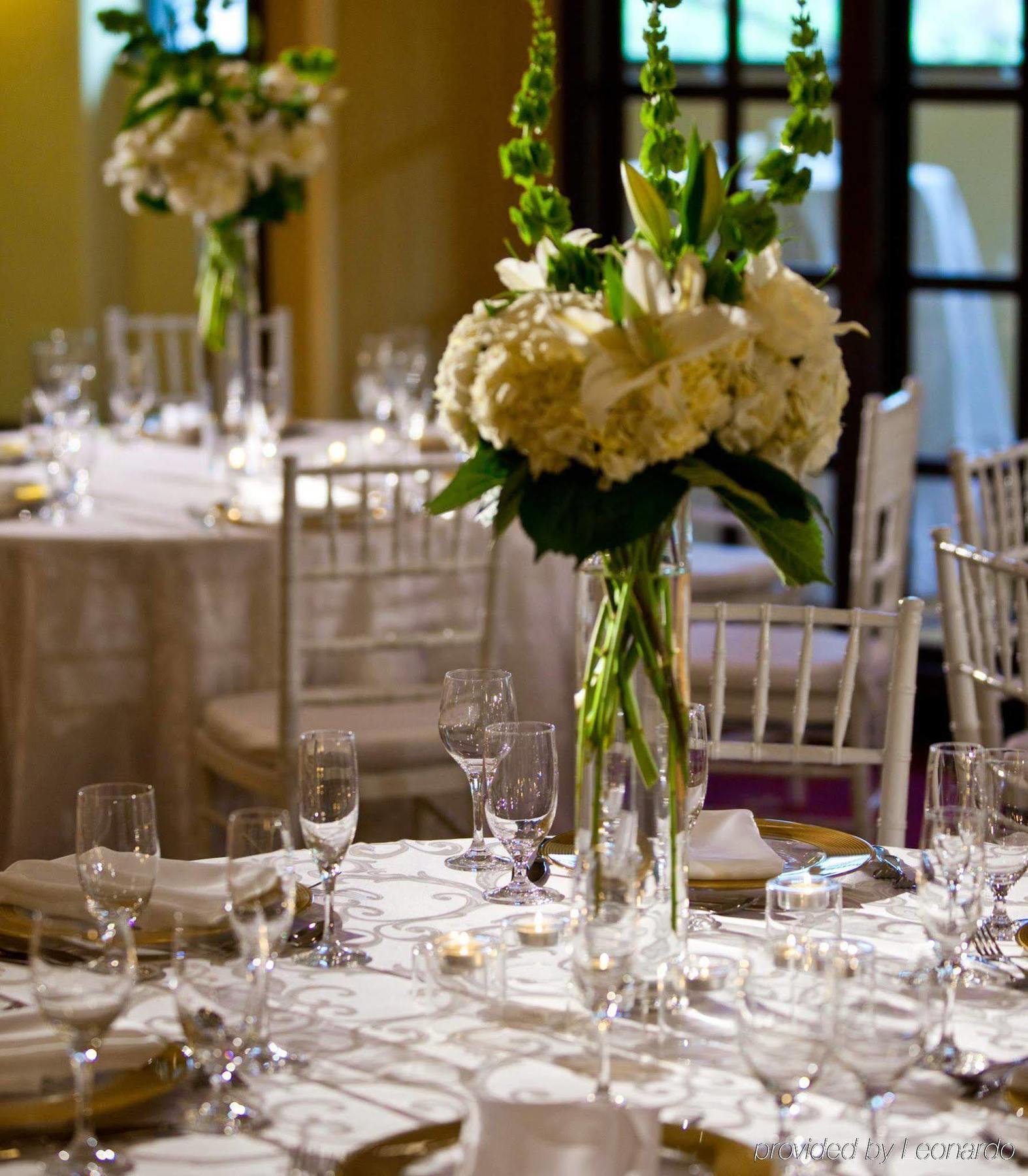 Embassy Suites By Hilton Bethesda Washington Dc Restaurant bilde